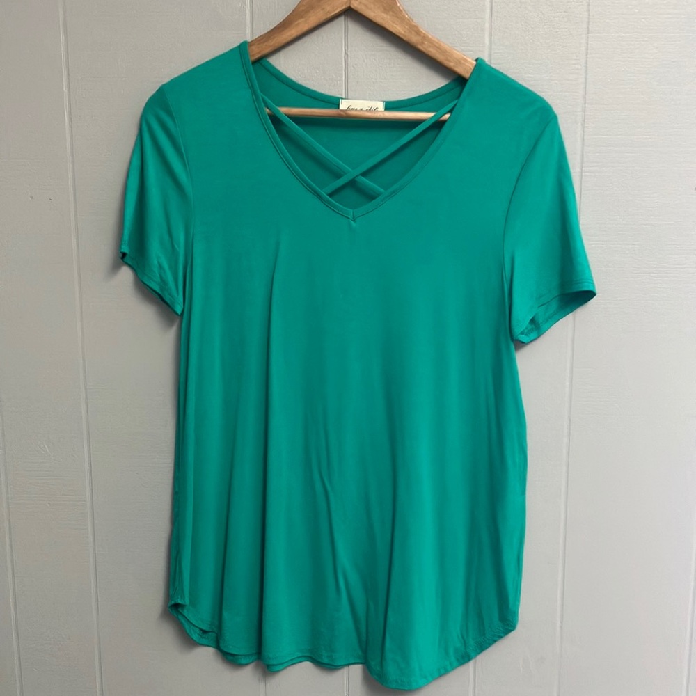 Lime N Chili Top NWOT Size Large Short Sleeve